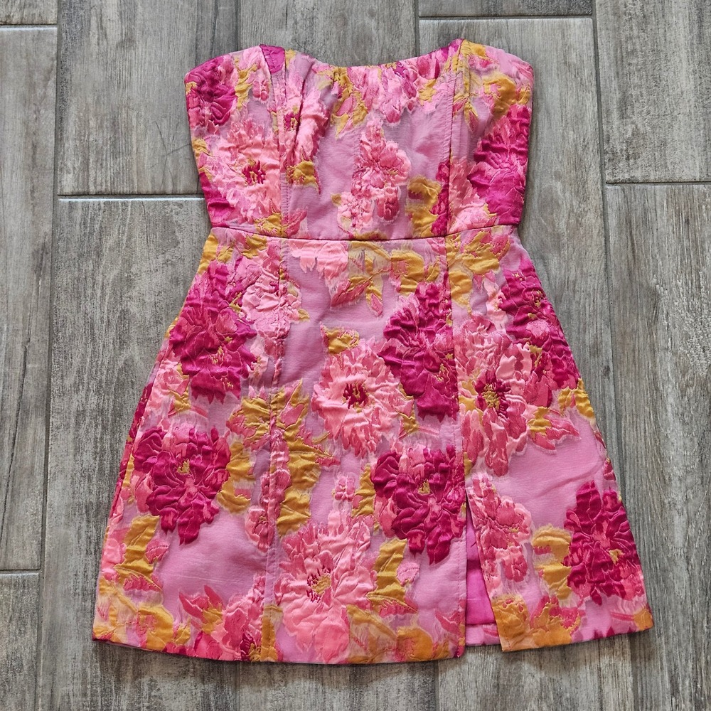 Showpo Brailey Mini Dress Size 2 Pink NEW Floral Jacquard Strapless Cocktail - Picture 3 of 14